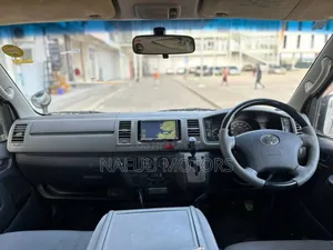 Toyota HiAce 2008 White