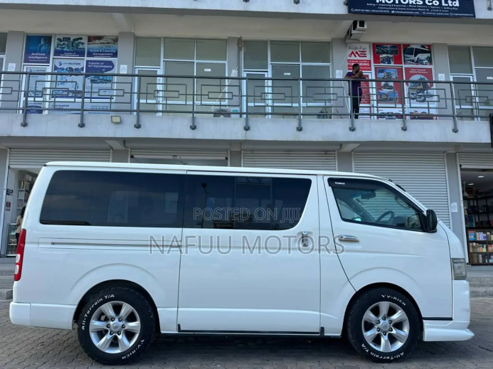 Toyota HiAce 2008 White