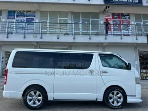 Toyota HiAce 2008 White