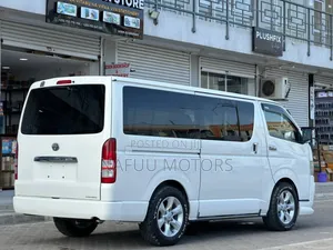 Toyota HiAce 2008 White