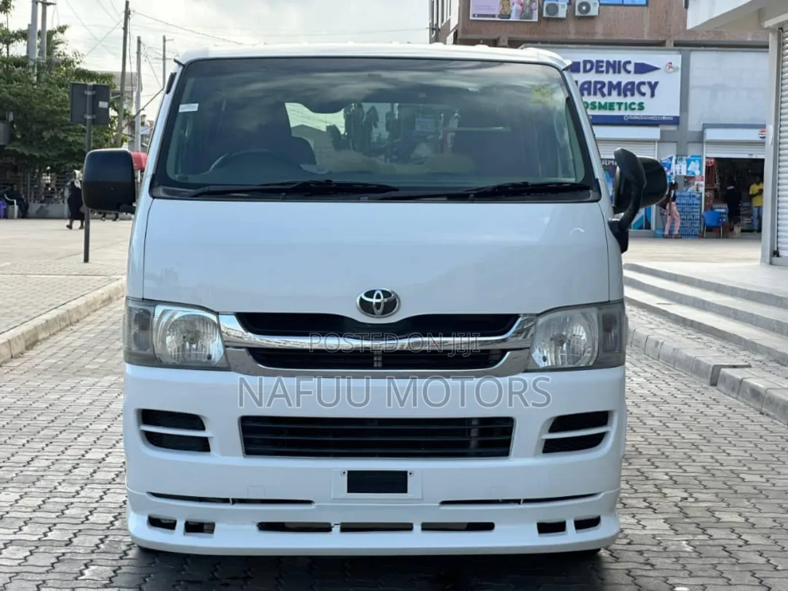 Toyota HiAce 2008 White