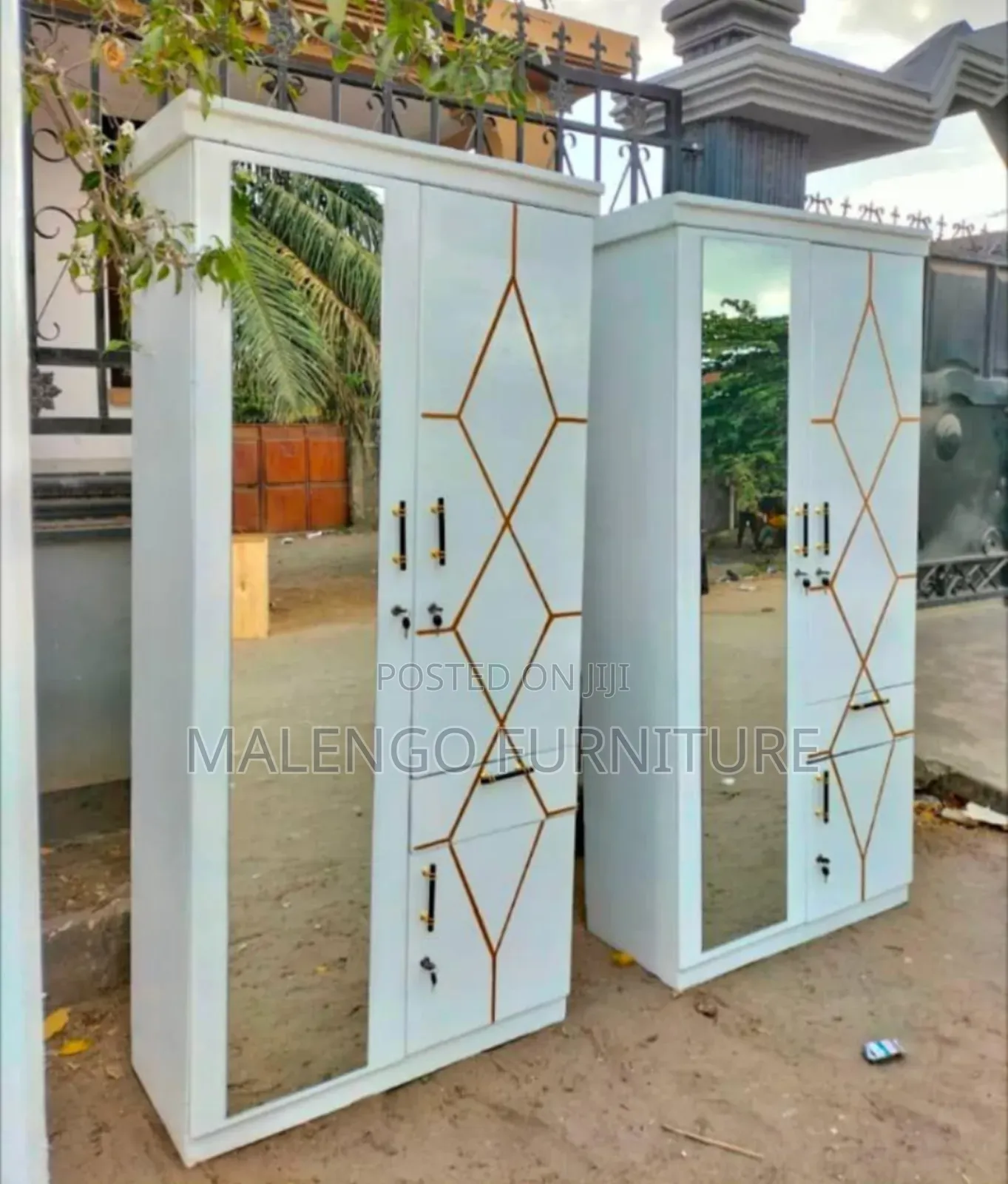 Two Wardrobe, White in Colour Full Mirror