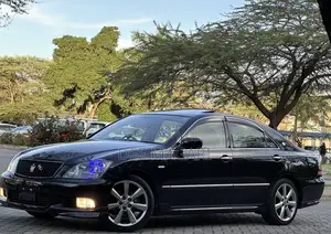 Toyota Crown 2006 Black