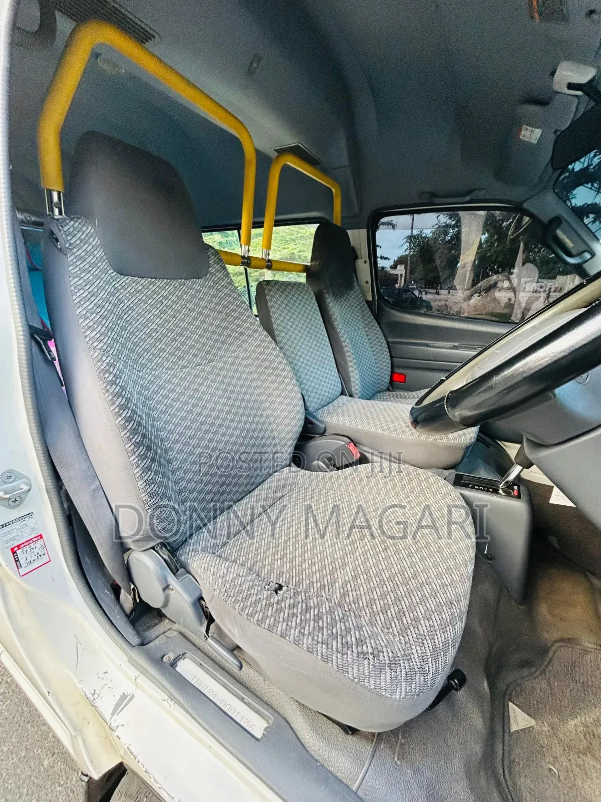 Toyota HiAce 2002 White