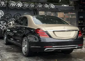 Mercedes-Benz VS680L Maybach 2019 Gold