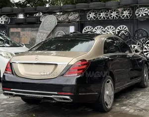 Mercedes-Benz VS680L Maybach 2019 Gold