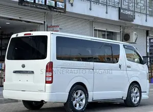 Toyota Grand HiAce 2008 White