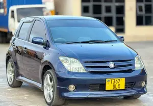 Toyota IST 2005 Blue