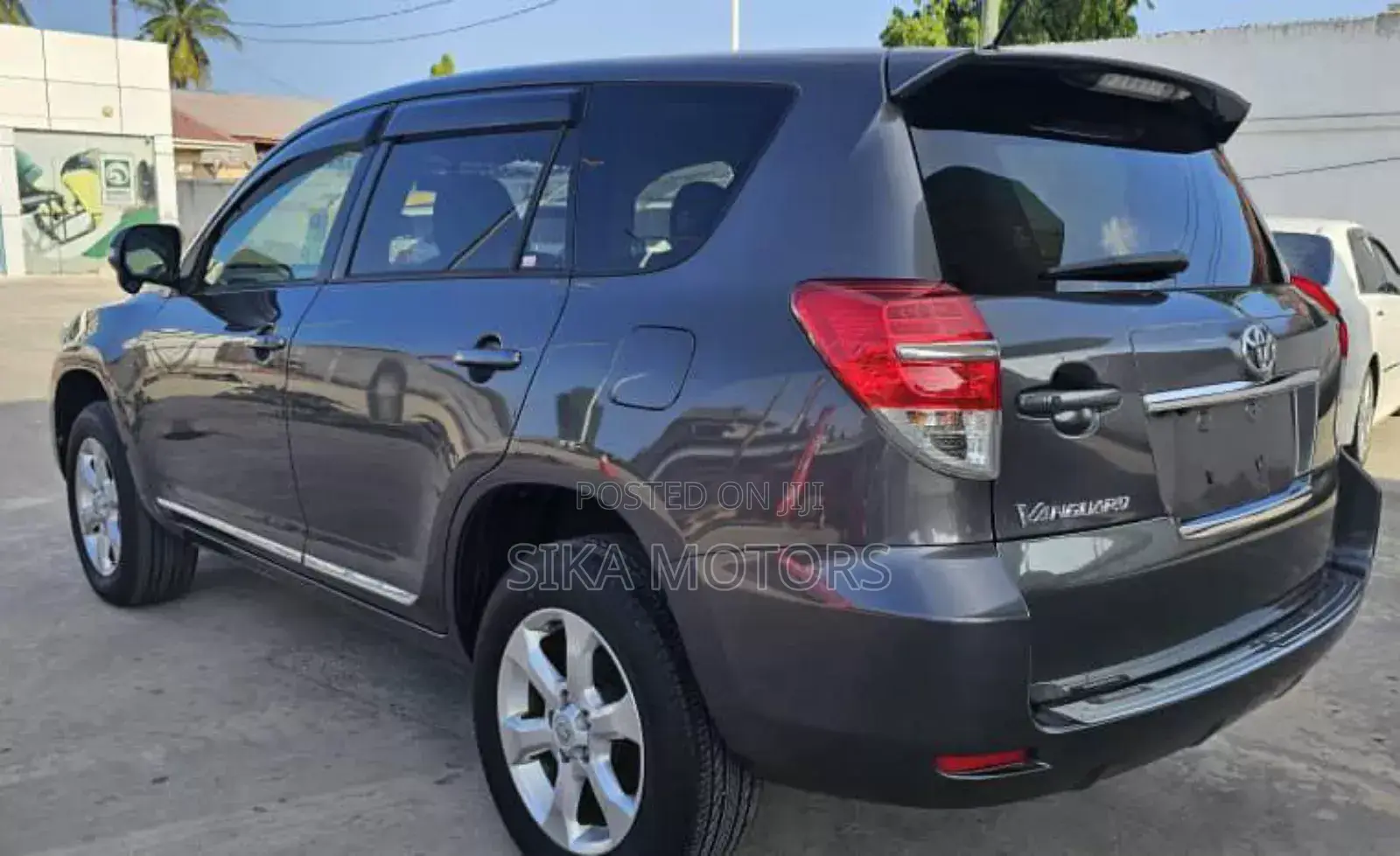 Toyota Vanguard 2013 Gray