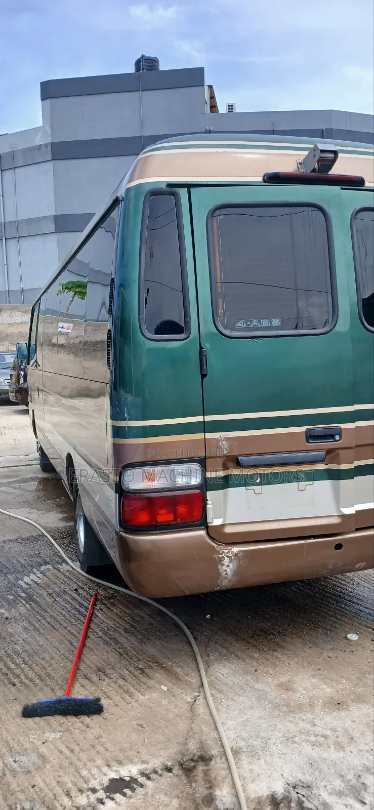 Toyota Coaster 2003