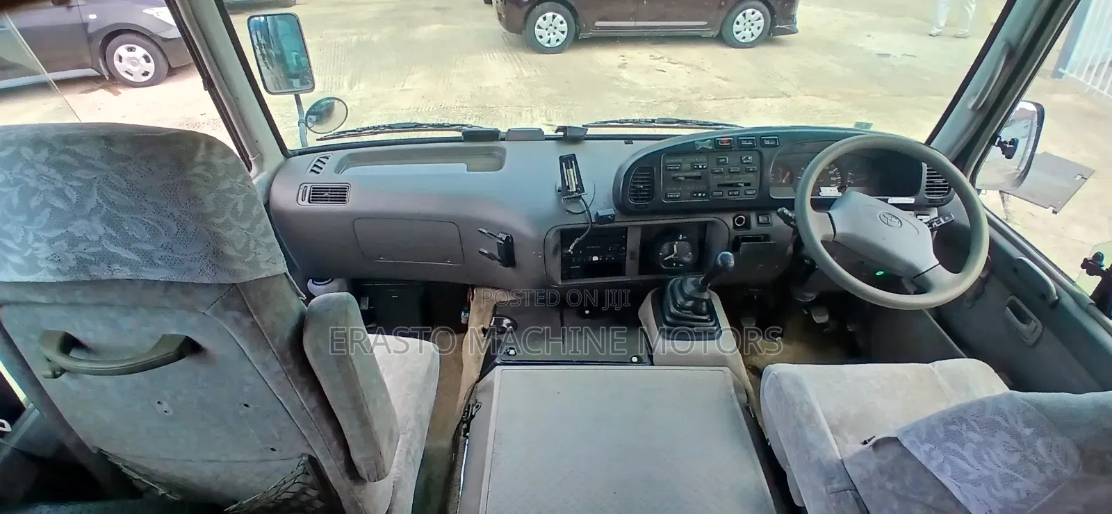 Toyota Coaster 2003