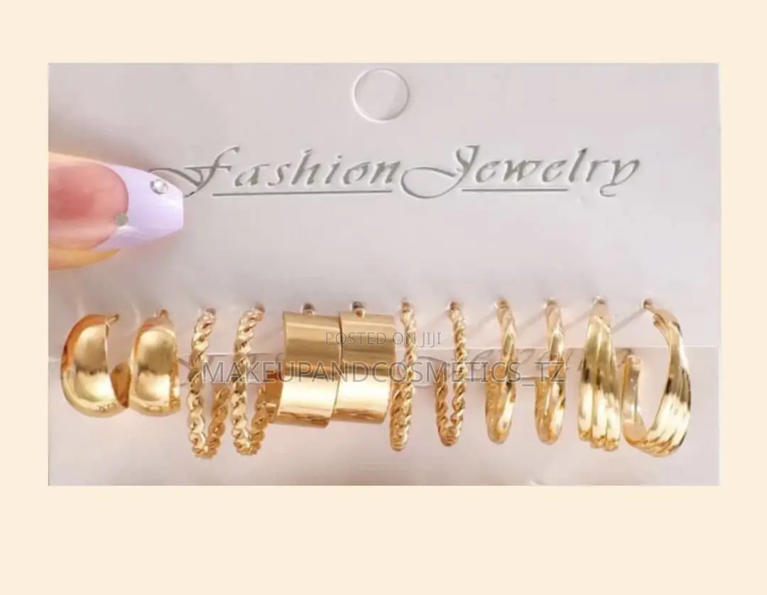 12pcs Elegant Golden Hoop Earrings Set