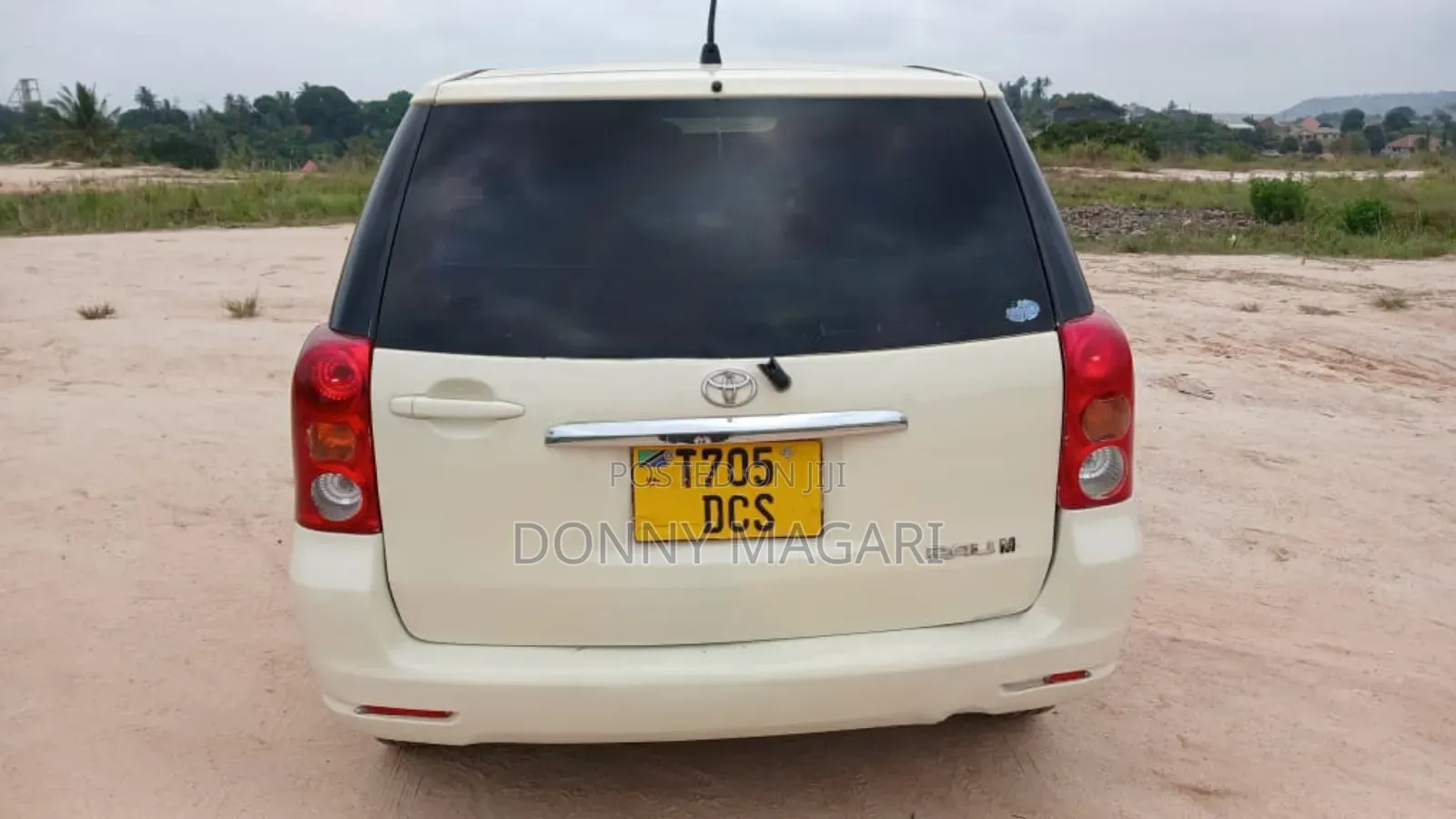 Toyota Raum 1.5 AWD 2007 Off white