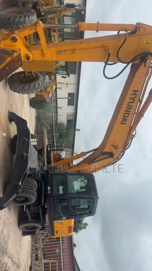 Hyundai Wheel Excavator 210w-7
