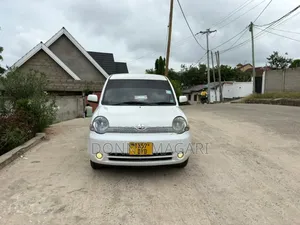 Toyota Sienta 2006 White