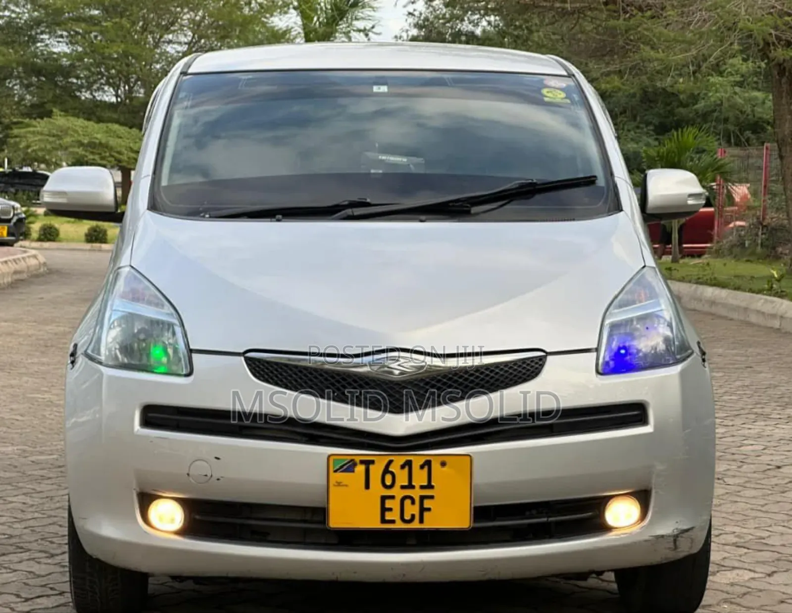 Toyota Ractis 2006 Silver