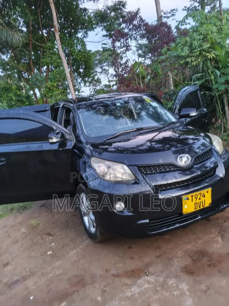 Toyota IST 2007 Black