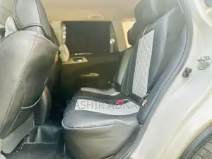 Subaru Forester 2010 Pearl