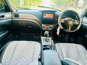Subaru Forester 2010 Pearl