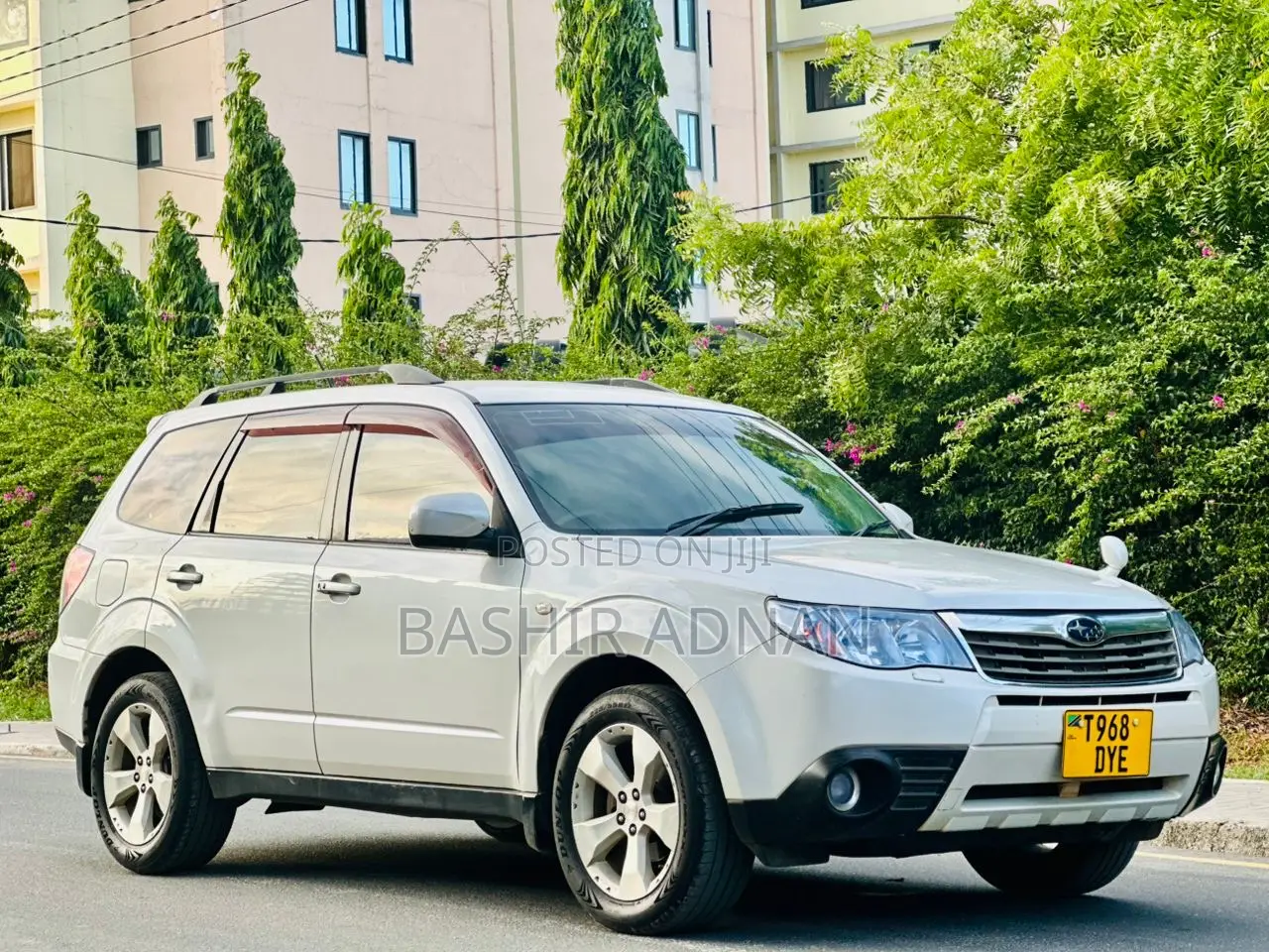 Subaru Forester 2010 Pearl