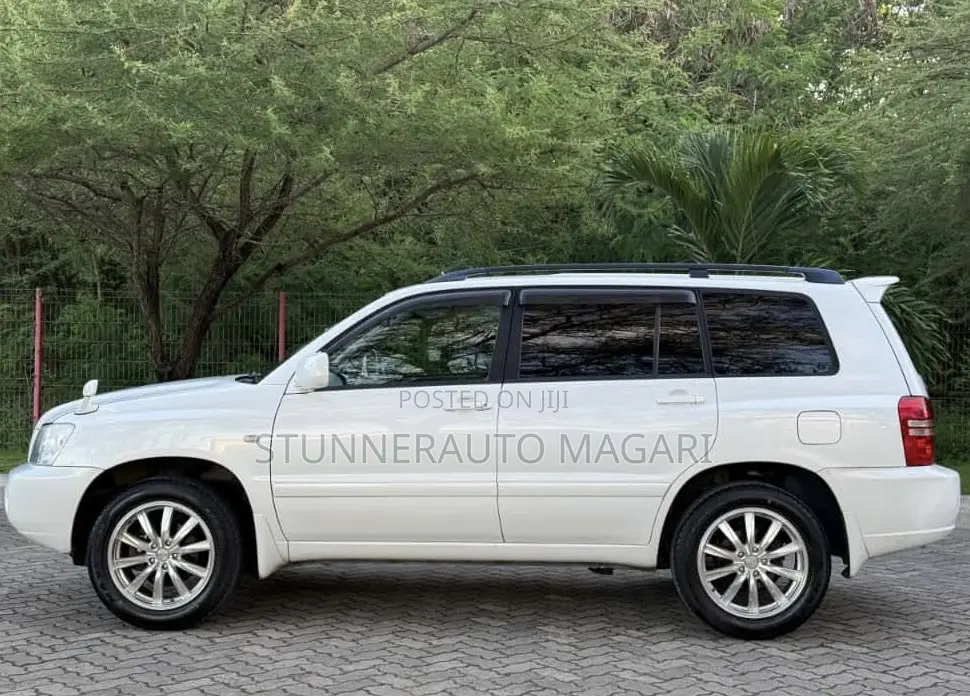 Toyota Kluger 2006 White