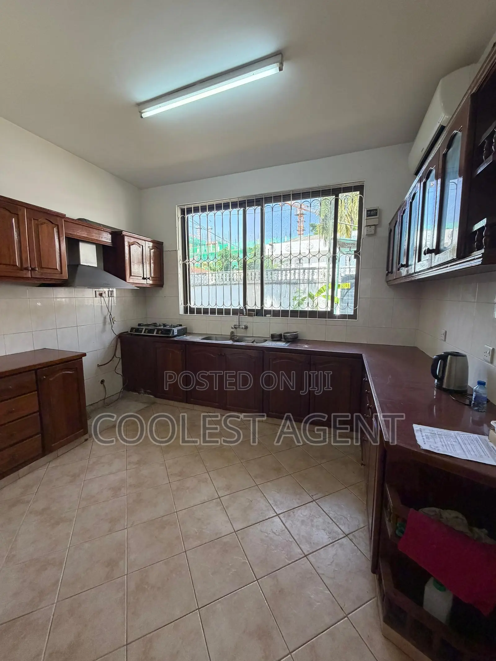 4bdrm House in Coolest Estate, Masaki for rent