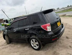 Subaru Forester 2010 Black