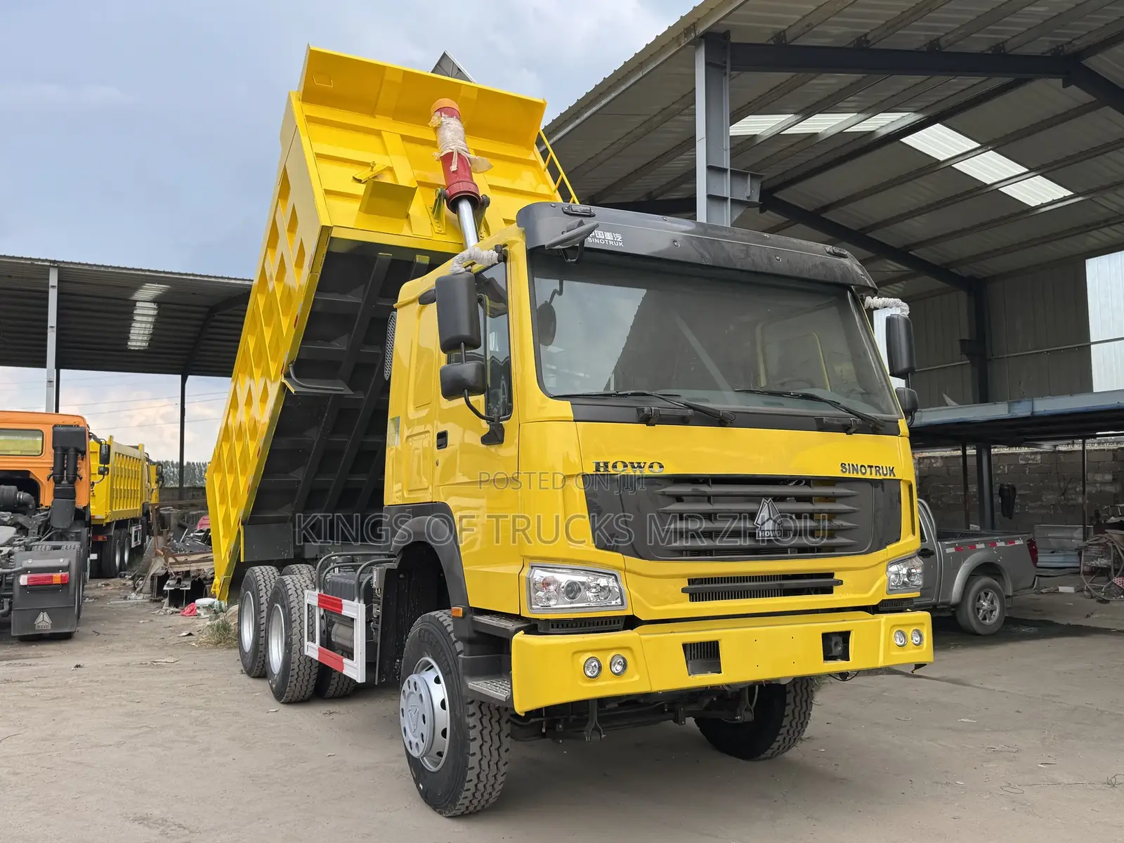 Ready for Order Yellow Howo 6x4 Dump Truck