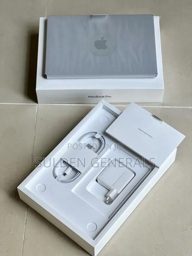 New Laptop Apple MacBook Pro 16GB Apple M5 SSD 512GB