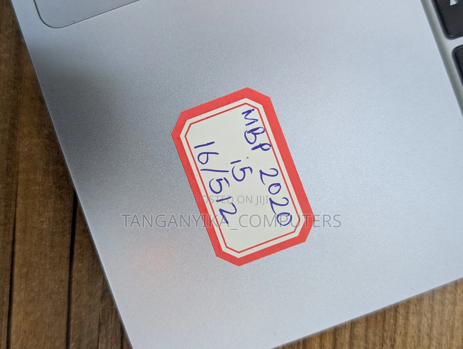 Laptop Apple MacBook Pro 2020 16GB Intel Core I5 SSD 512GB
