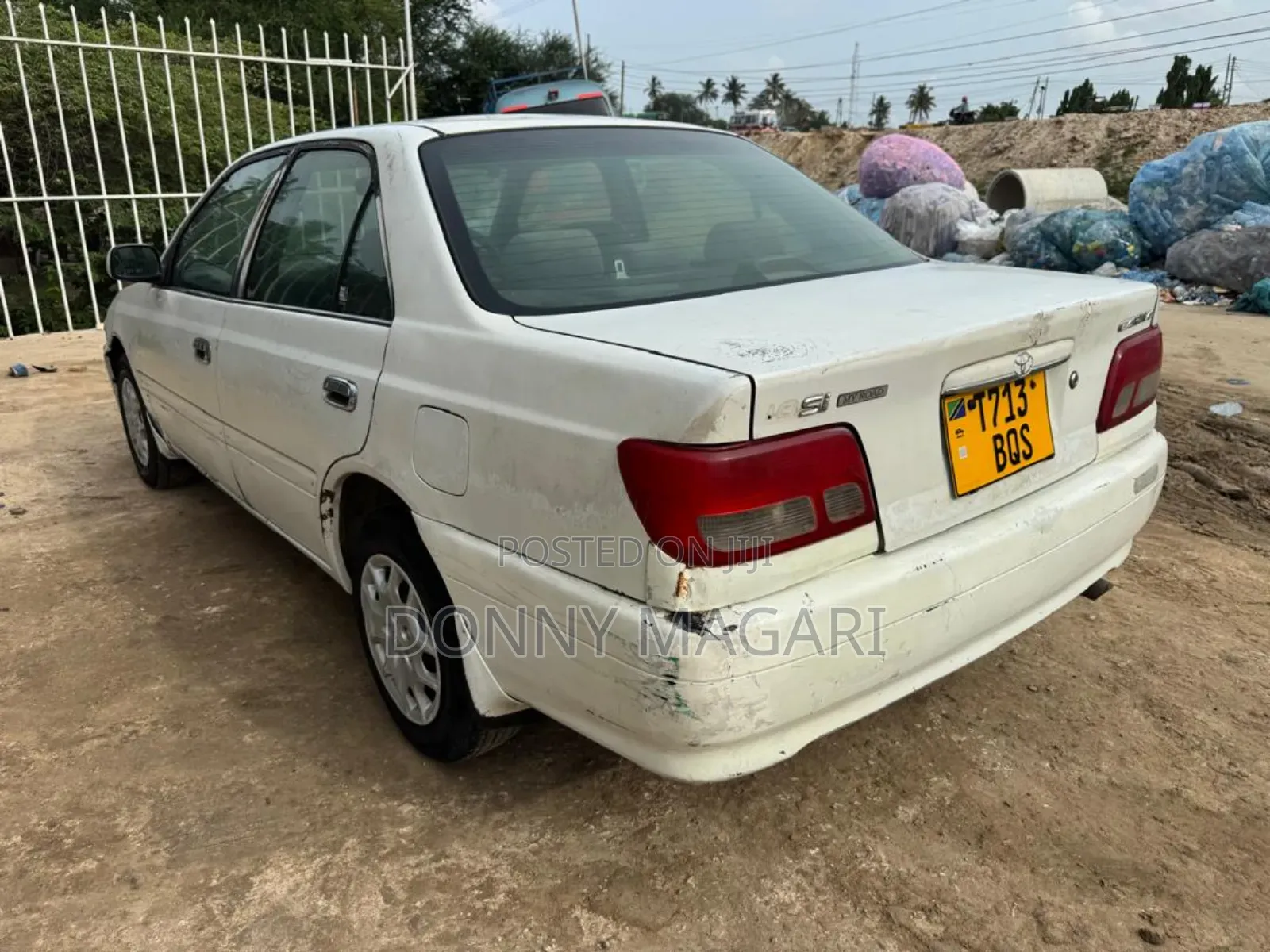 Toyota Carina 1.5 FWD Sedan 2000 White