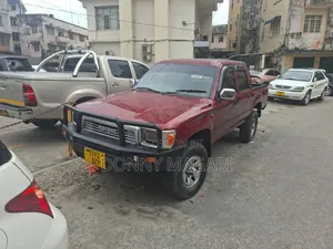 Toyota Hilux 2.5 D-4D 2008 Burgundy
