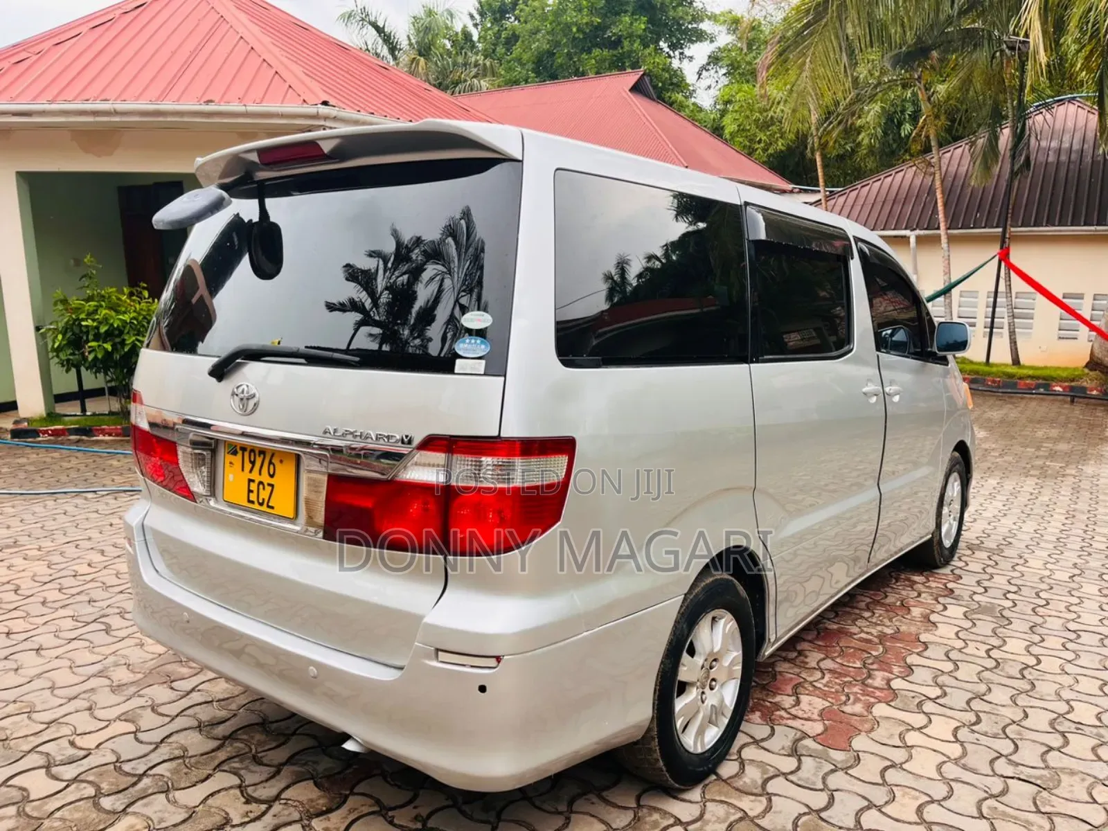 Toyota Alphard 2.4 Petrol AWD 2005 Silver