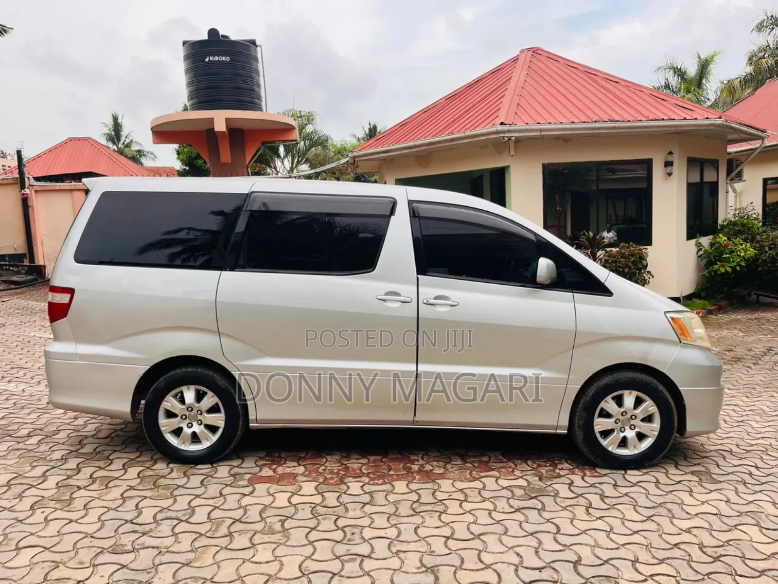 Toyota Alphard 2.4 Petrol AWD 2005 Silver