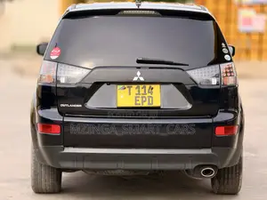 Mitsubishi Outlander 2010 Black