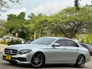 Mercedes-Benz E200 2017 Silver