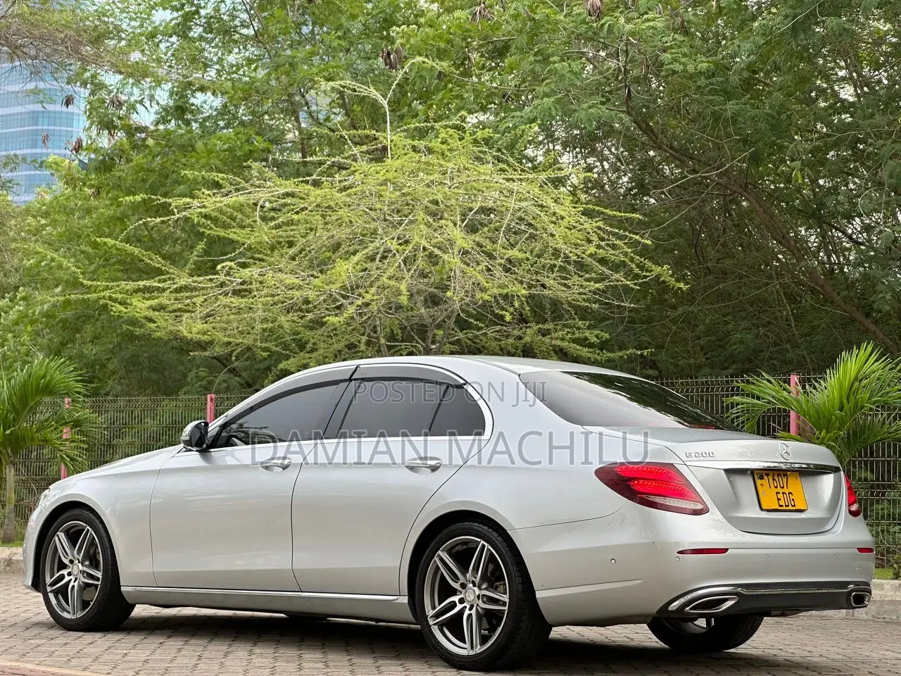 Mercedes-Benz E200 2017 Silver
