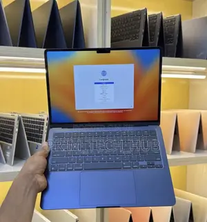 New Laptop Apple MacBook Air 2022 M2 8GB Apple M2 SSD 512GB