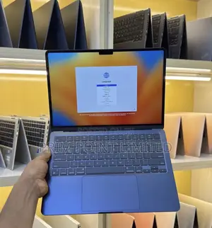 New Laptop Apple MacBook Air 2022 M2 8GB Apple M2 SSD 512GB