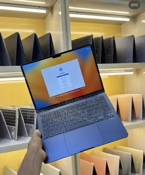 New Laptop Apple MacBook Air 2022 M2 8GB Apple M2 SSD 512GB