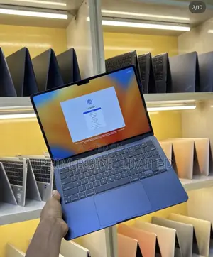 New Laptop Apple MacBook Air 2022 M2 8GB Apple M2 SSD 512GB