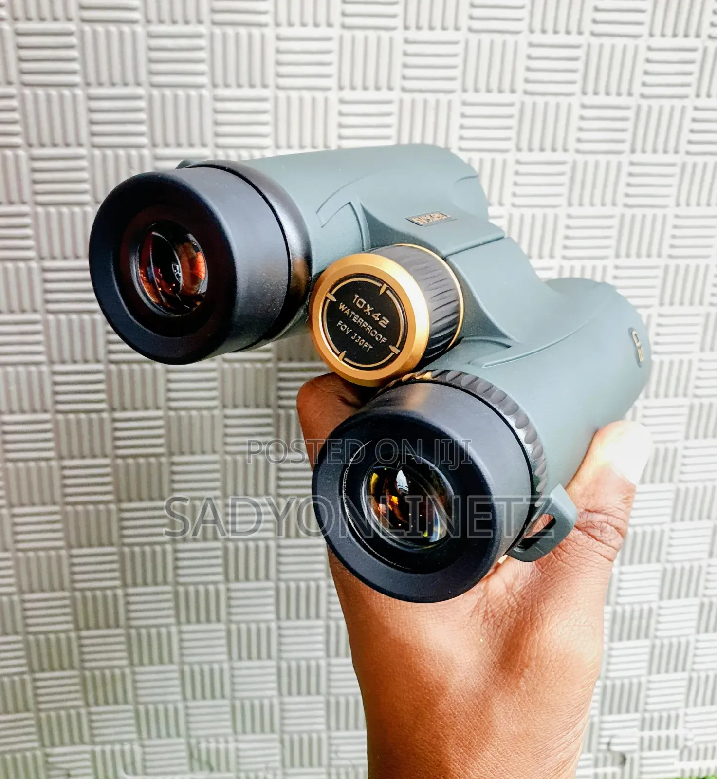High Quality Troscas Binocular 10×42