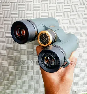 High Quality Troscas Binocular 10×42