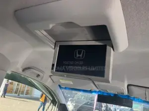 Honda Stepwgn 2012 White