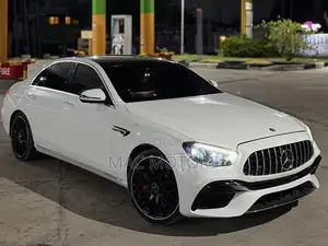 Mercedes-Benz E200 2020 White
