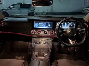 Mercedes-Benz E200 2020 White