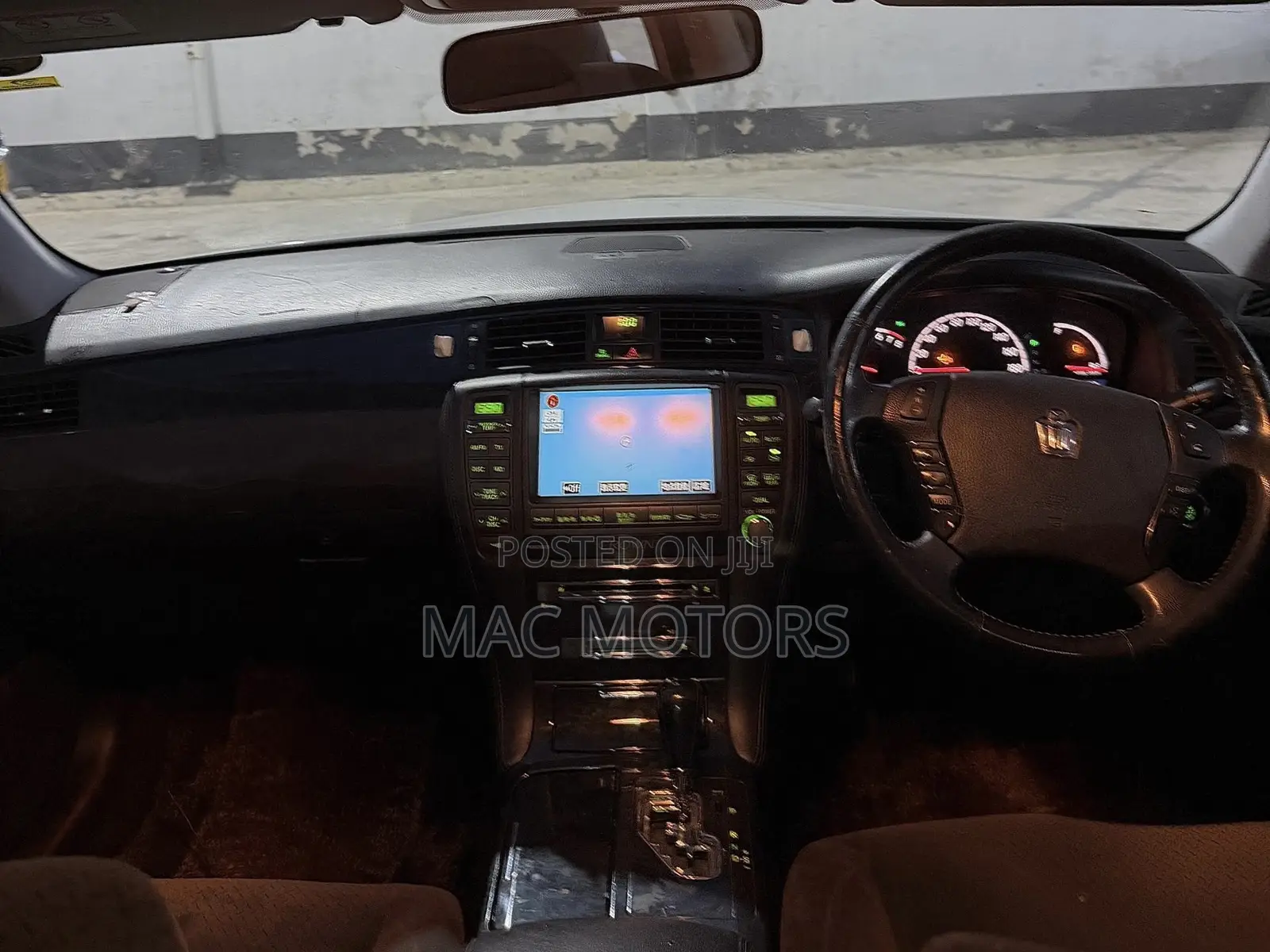 Toyota Crown 2006 White