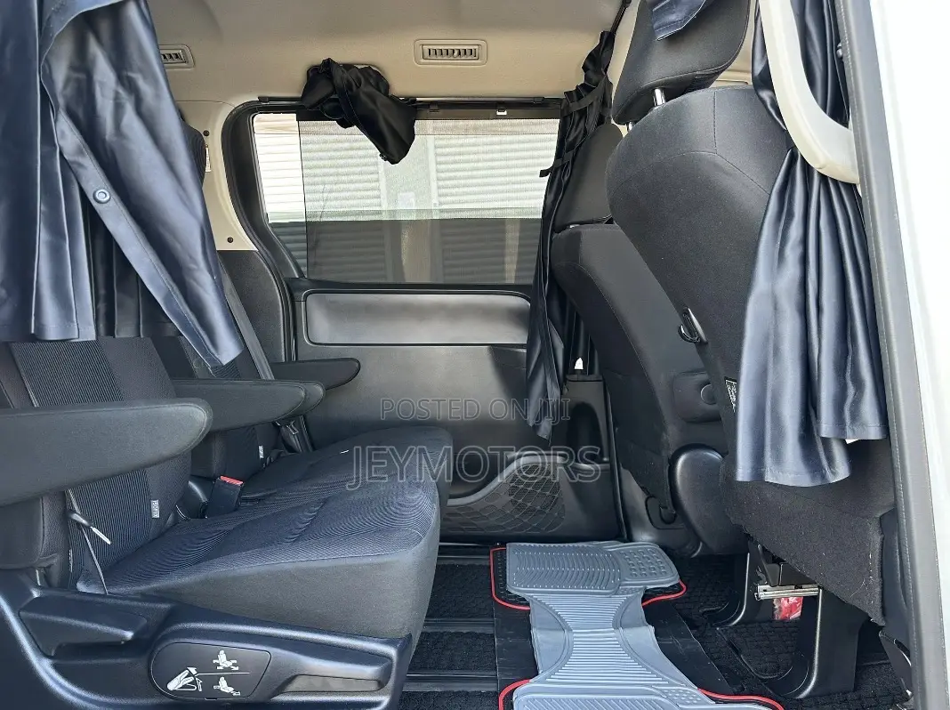 Toyota Noah 2016 White