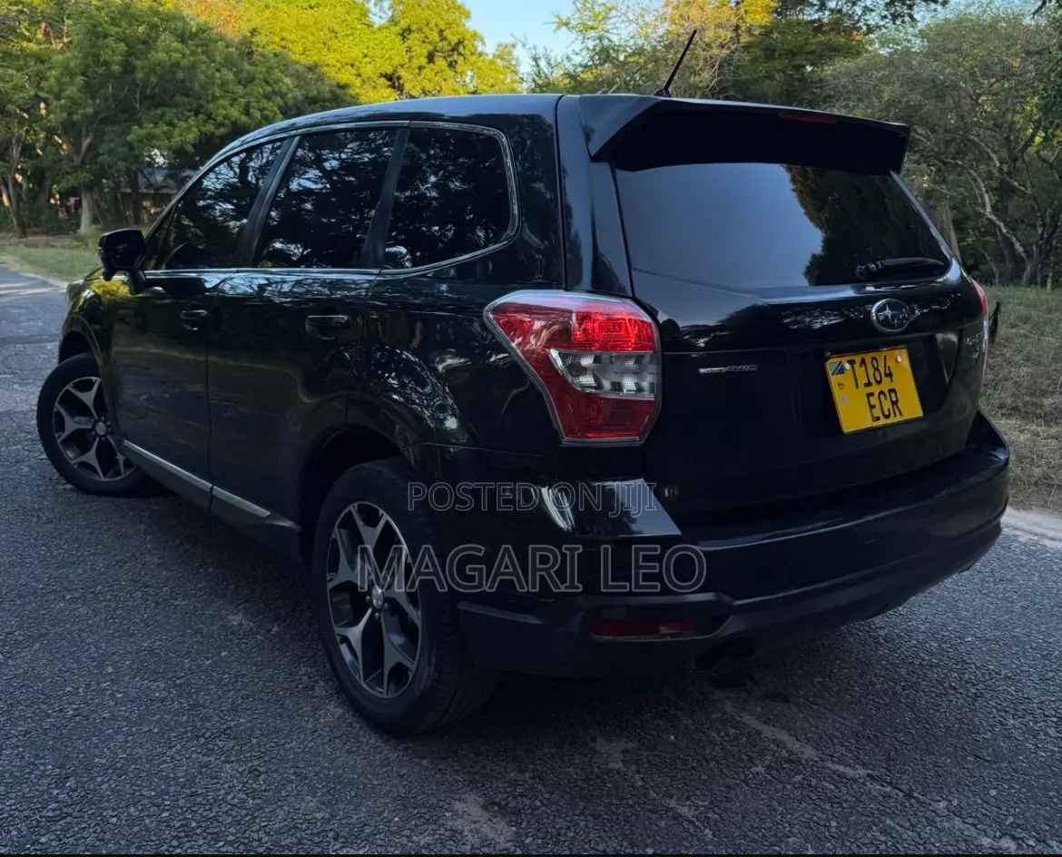 Subaru Forester 2014 Black