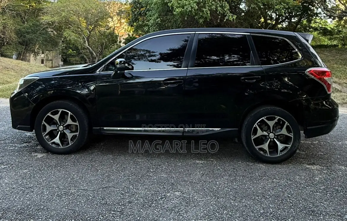 Subaru Forester 2014 Black